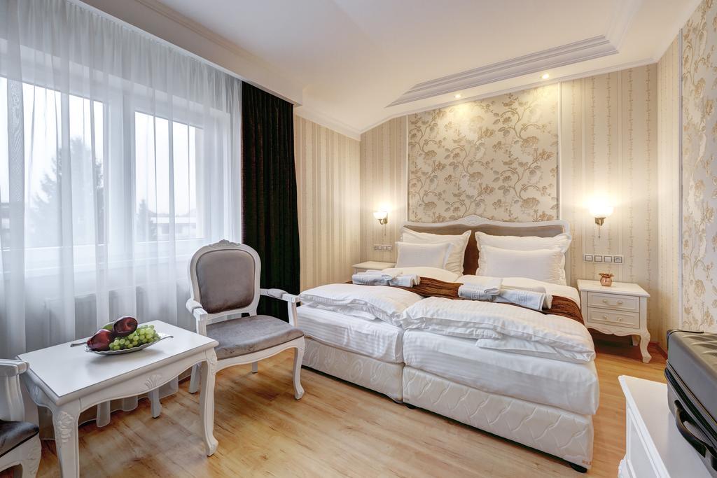 Boutique Hotel Diama Mratín Room photo